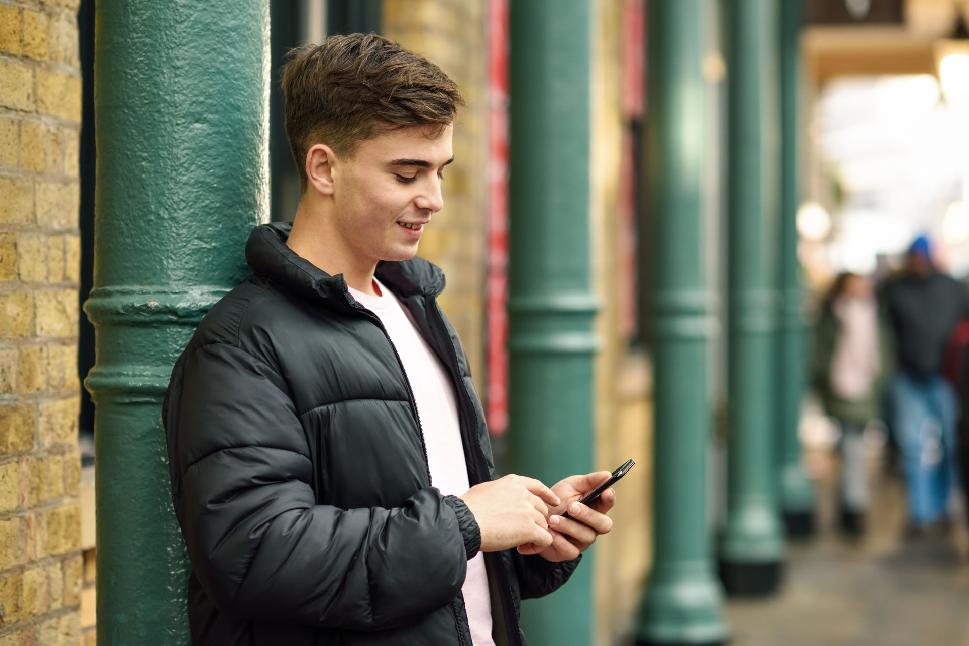 Azubi-Recruiting 2026: Wer nicht auf TikTok ist, verliert gegen Betriebe die das vor zwei Jahren noch belächelt haben Azubi-Recruiting 2026: Wer nicht auf TikTok ist, verliert gegen Betriebe die das vor zwei Jahren noch belächelt haben