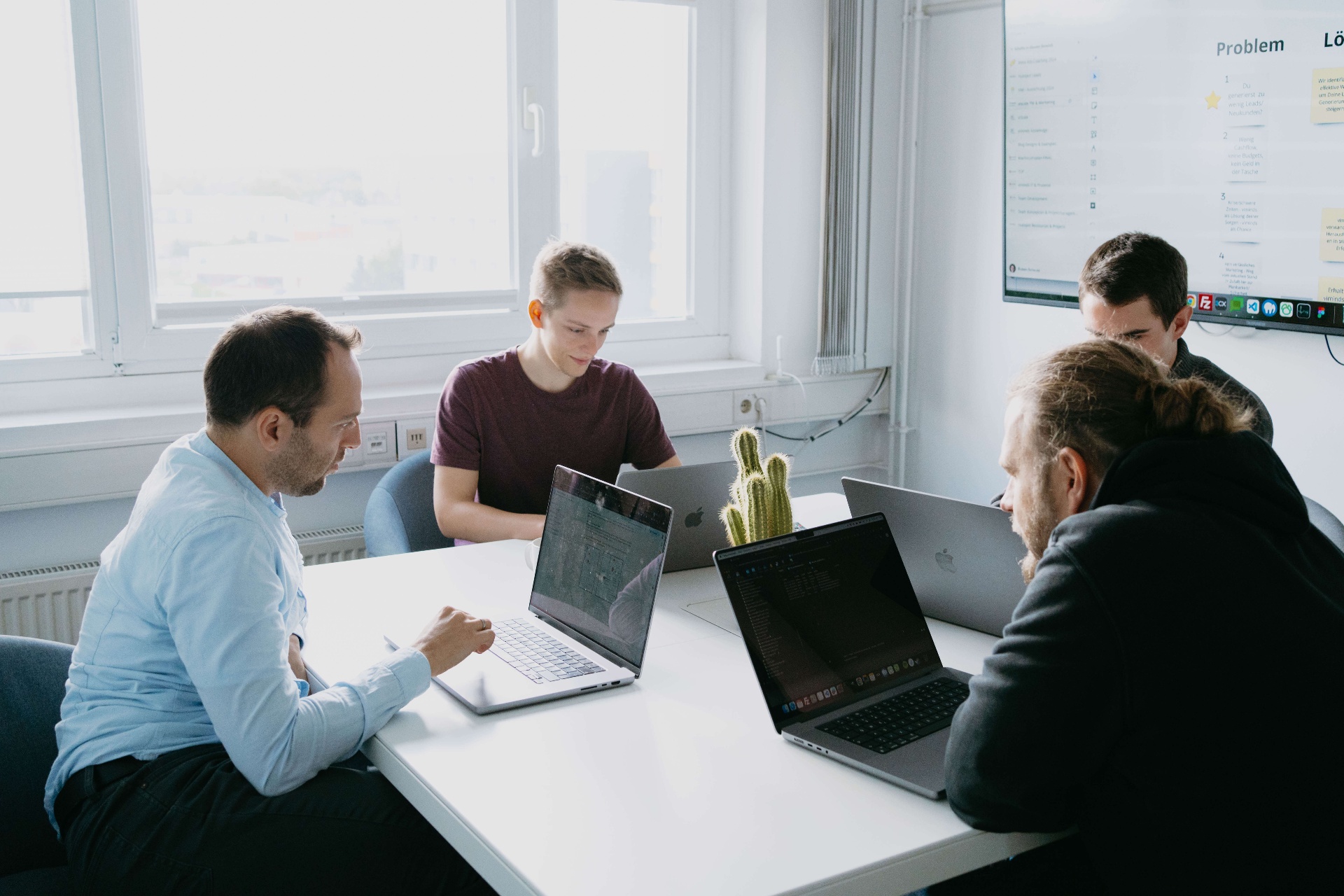 Remote Recruiting IT: Warum dein Bewerberpool kleiner ist als er sein müsste Remote Recruiting IT: Warum dein Bewerberpool kleiner ist als er sein müsste
